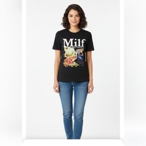 Nwot Thread heads unisex Black Short Sleeve Tee with Bold Graphic